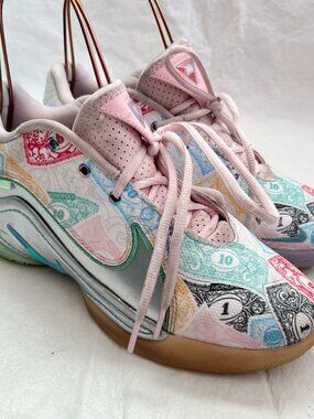 Nike Lebron XXII "Currency" sneakers Youth size 5 Monopoly white pink silver